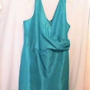 EUC FLATTERING FORMAL FAUX-WRAP SILK-LIKE KNEE